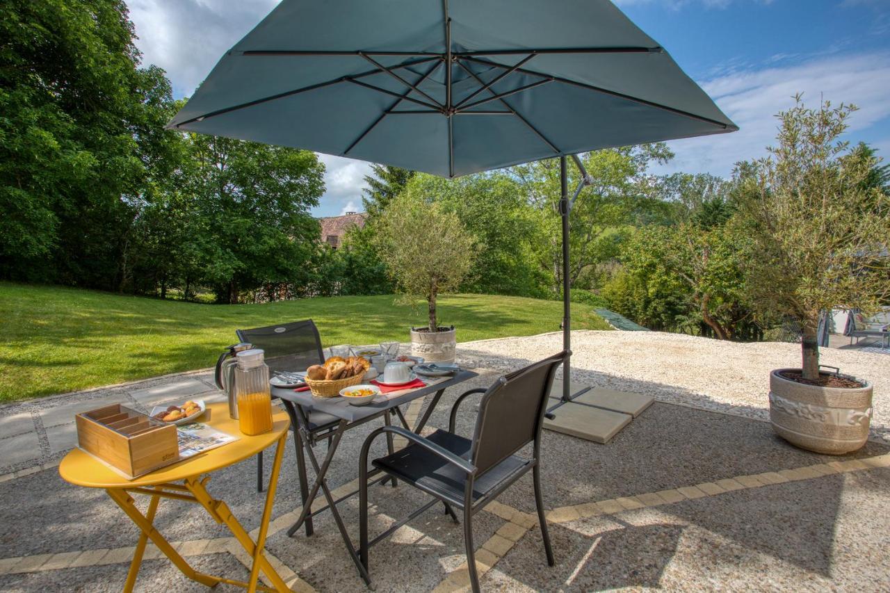 Domaine Des Pierres Blanches - Chambres D'Hotes Carlux エクステリア 写真