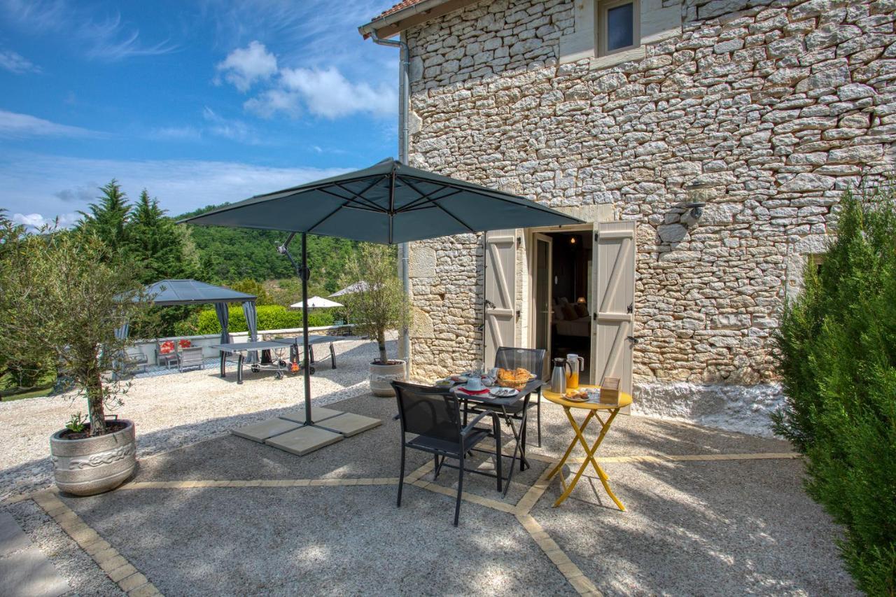 Domaine Des Pierres Blanches - Chambres D'Hotes Carlux エクステリア 写真