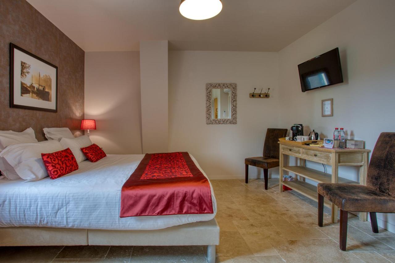 Domaine Des Pierres Blanches - Chambres D'Hotes Carlux エクステリア 写真