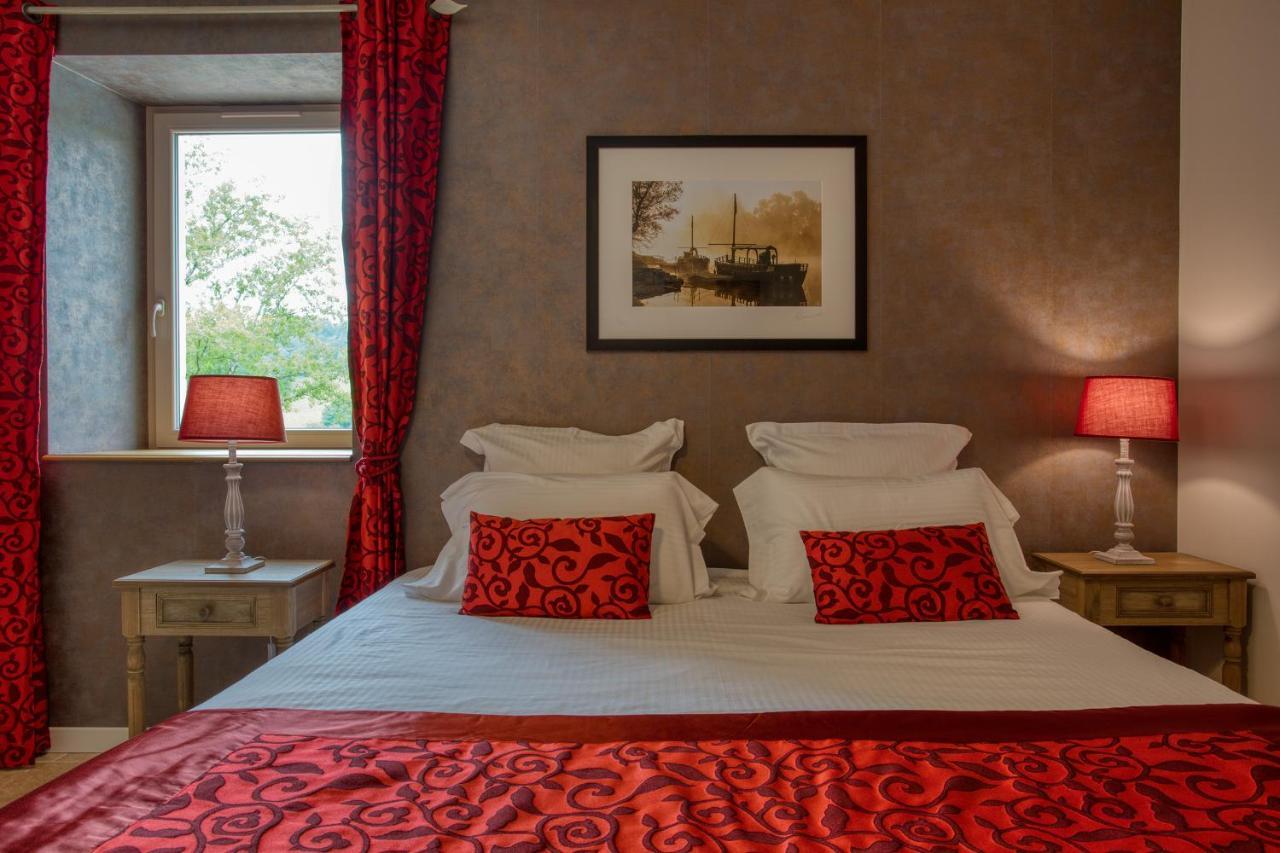Domaine Des Pierres Blanches - Chambres D'Hotes Carlux エクステリア 写真